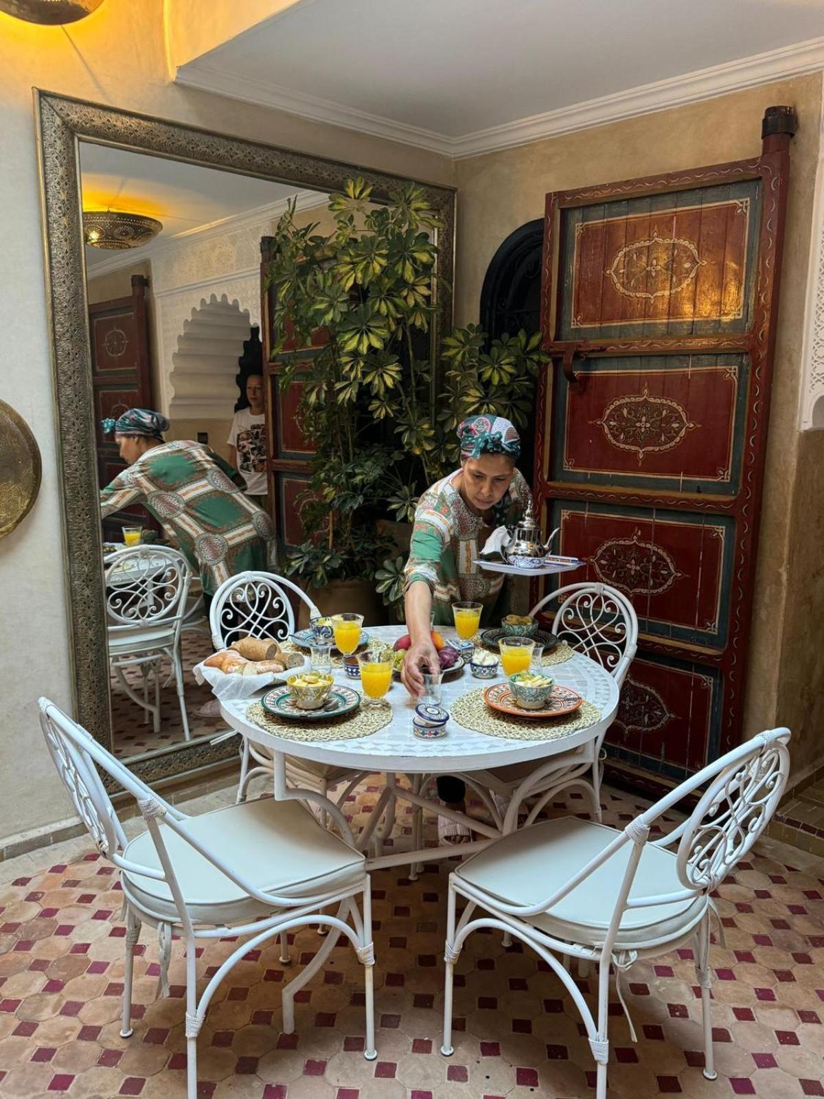 Hotel Riad Dar Serenity Marrakesch Exterior foto