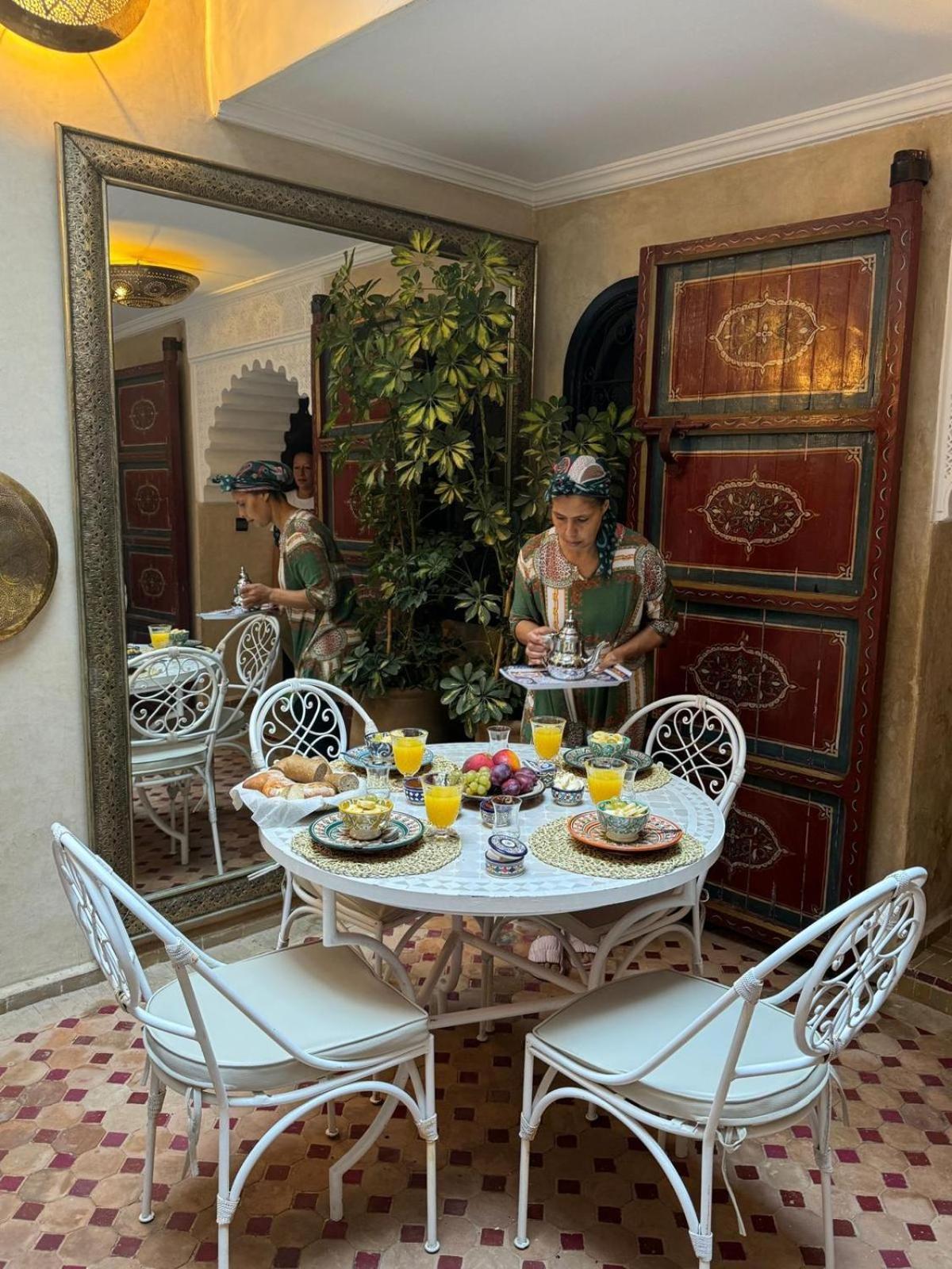 Hotel Riad Dar Serenity Marrakesch Exterior foto